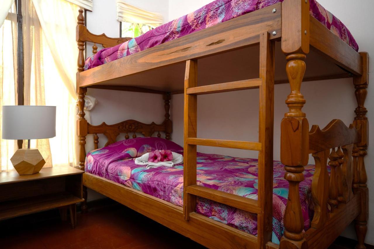 Hotel La Isla Parrita Zewnętrze zdjęcie
