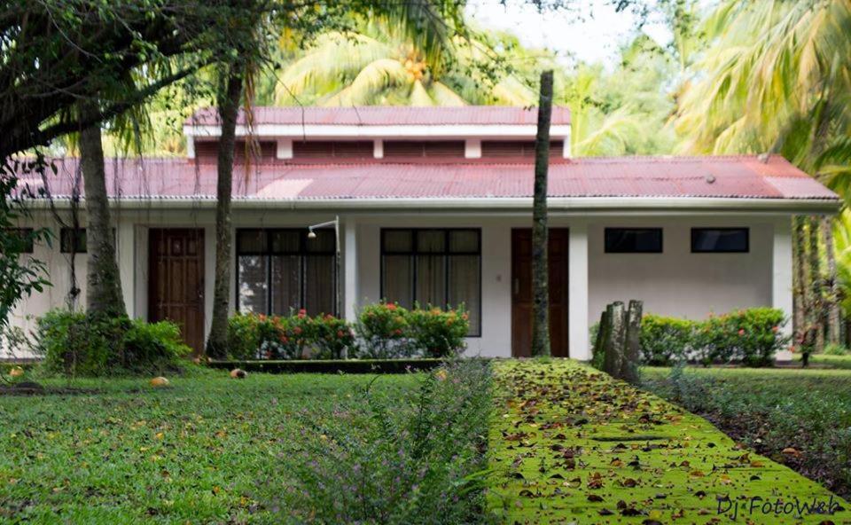 Hotel La Isla Parrita Zewnętrze zdjęcie
