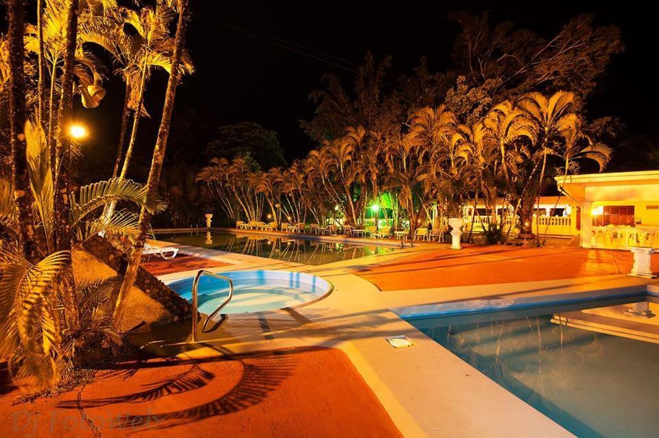Hotel La Isla Parrita Zewnętrze zdjęcie