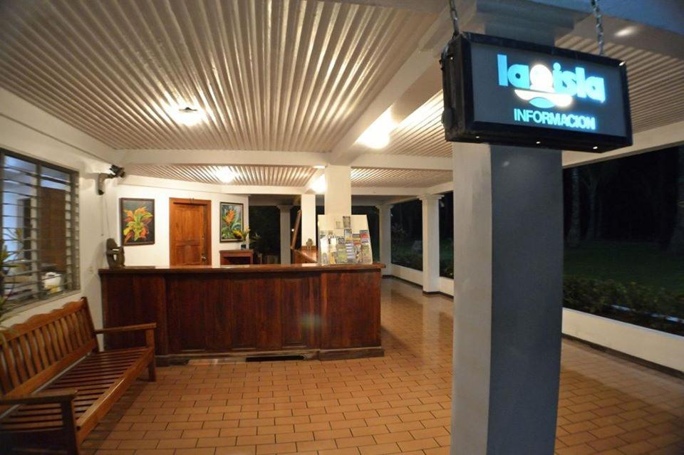 Hotel La Isla Parrita Zewnętrze zdjęcie